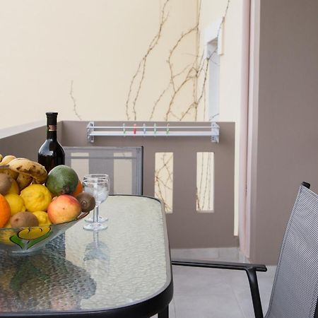 Angela Apartments Kato Daratso Ngoại thất bức ảnh