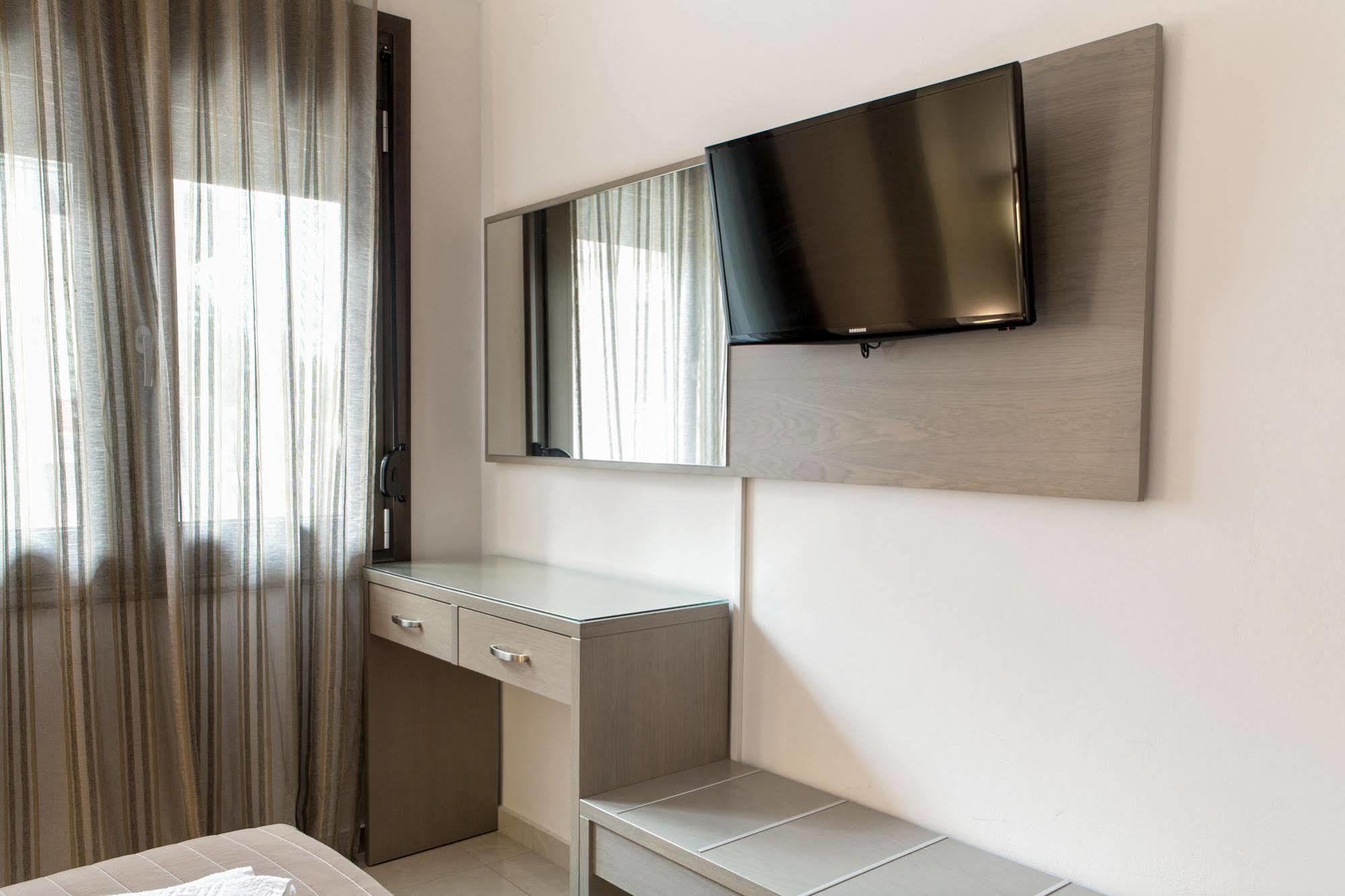 Angela Apartments Kato Daratso Ngoại thất bức ảnh