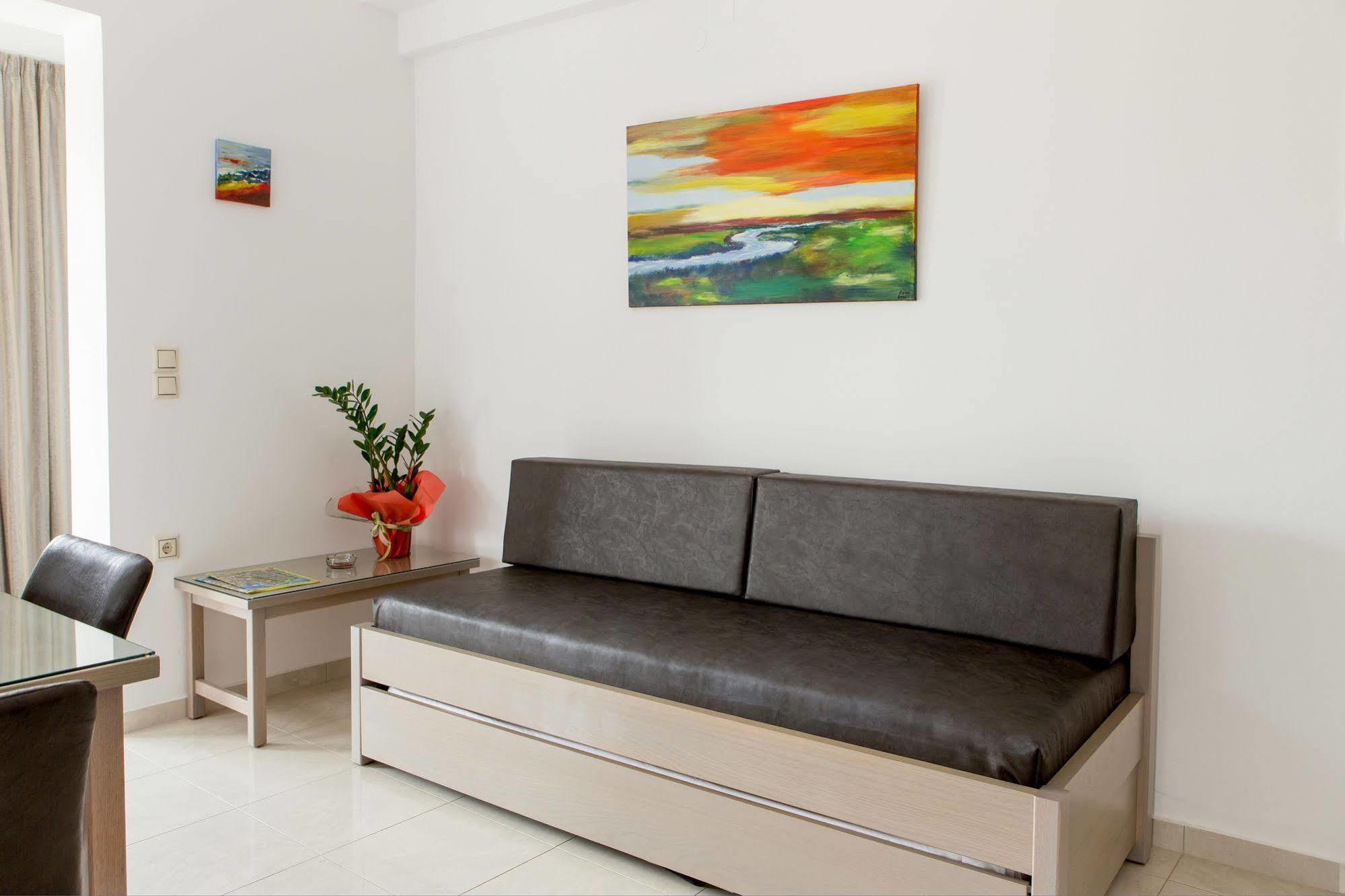 Angela Apartments Kato Daratso Ngoại thất bức ảnh