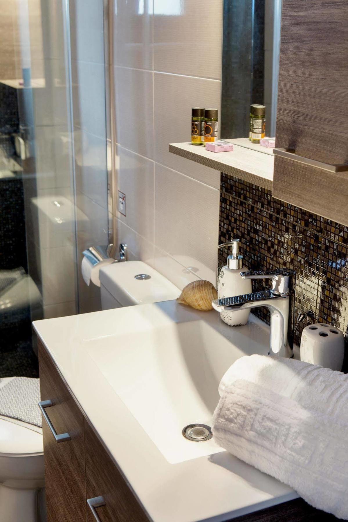 Angela Apartments Kato Daratso Ngoại thất bức ảnh