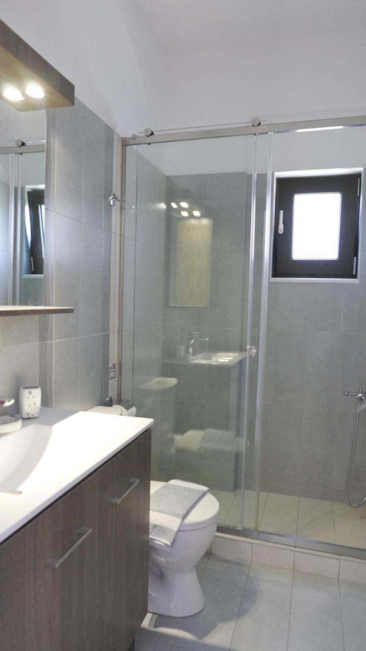 Angela Apartments Kato Daratso Ngoại thất bức ảnh